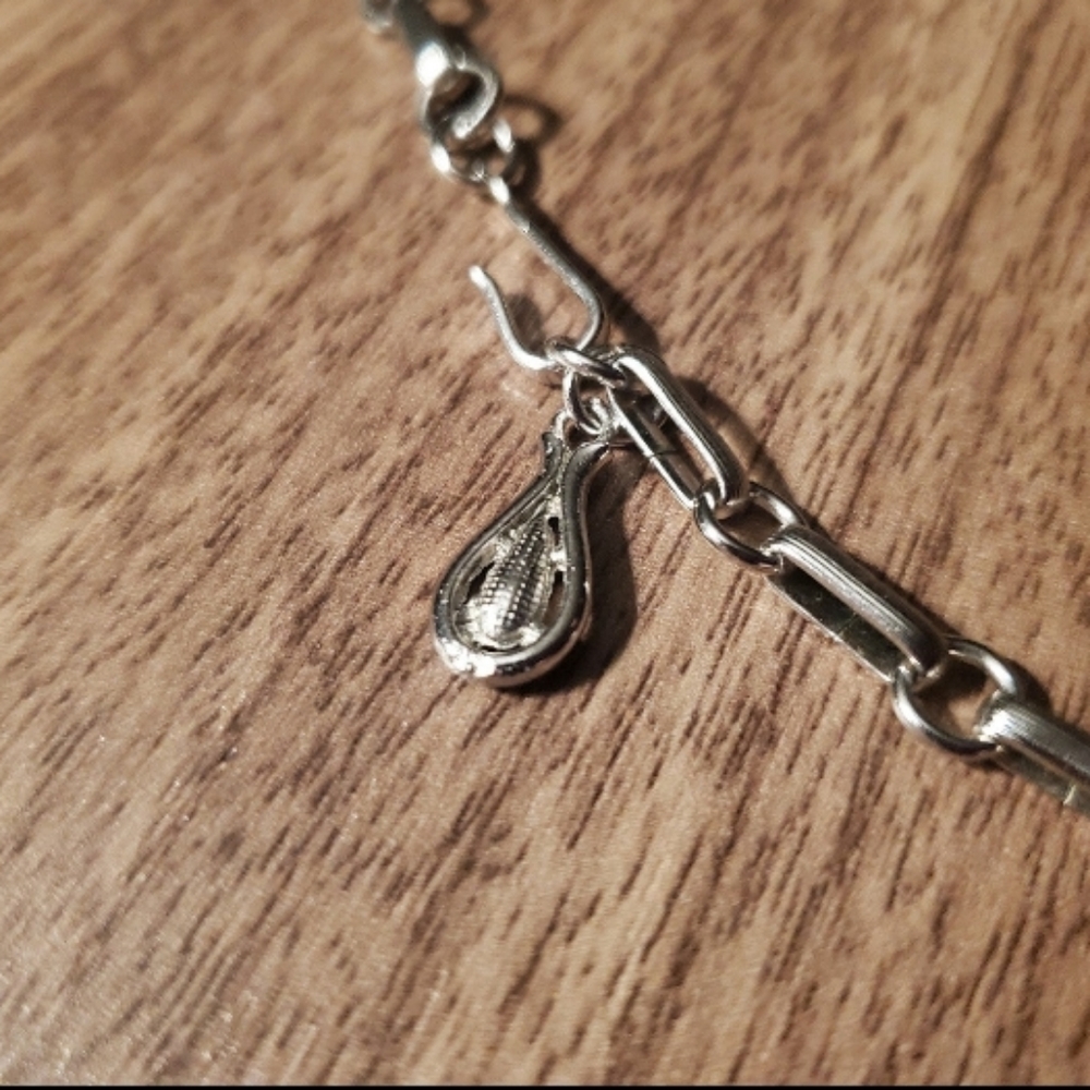 Necklace - Picture 2 of 3